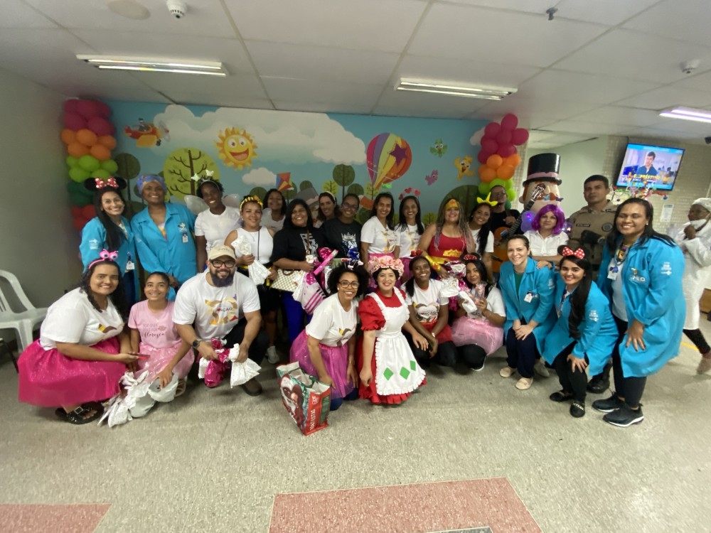 Cortejo de Dia das Crianças leva alegria para pacientes do Hospital Estadual da Criança