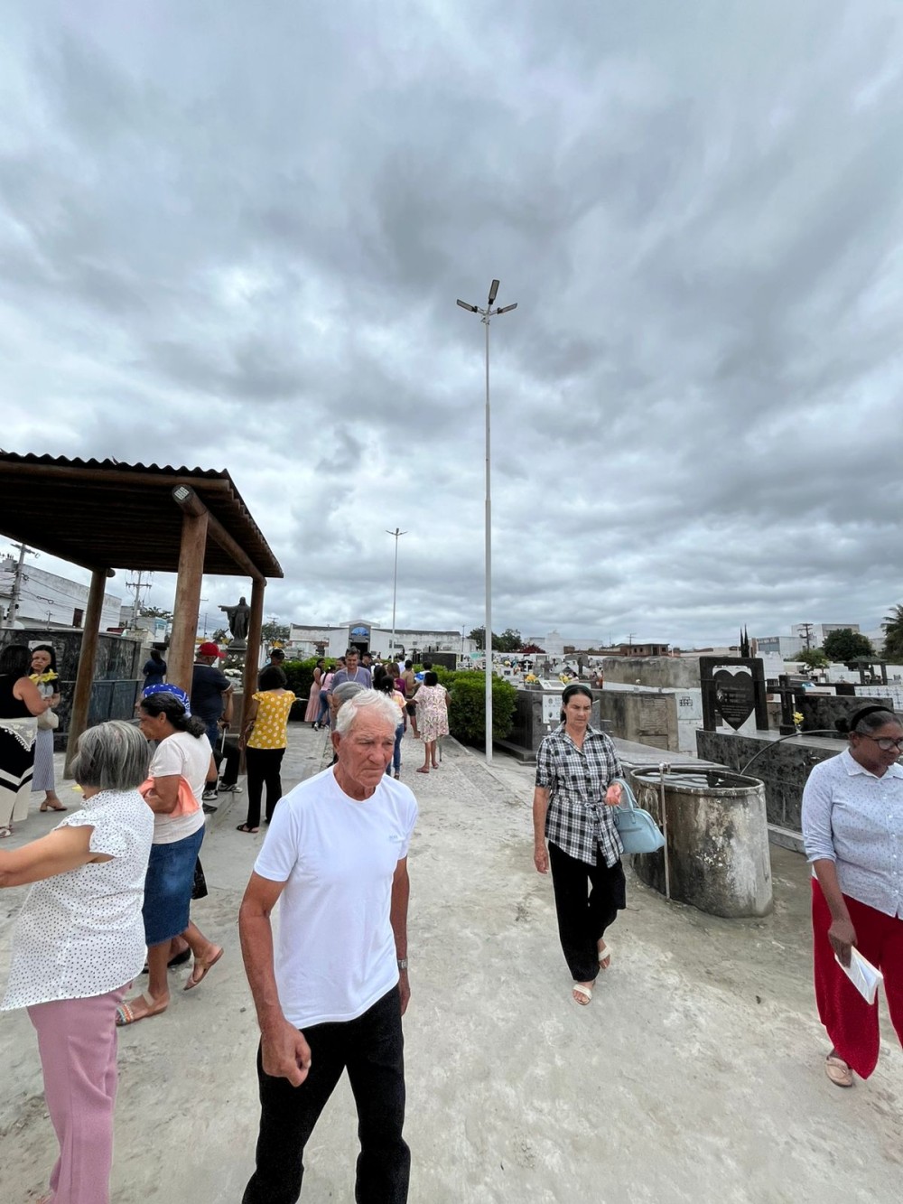 Ato solidário da PAX Vida marca o Dia de Finados em Conceição do Coité
