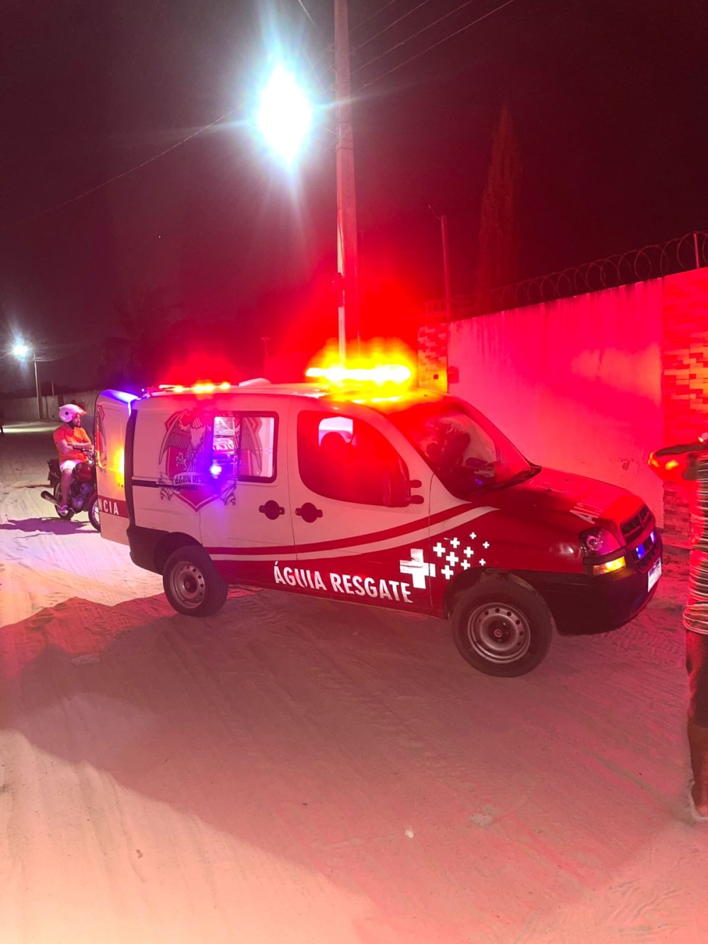 Casal fica ferido após acidente de moto na zona rural de Conceição do Coité
