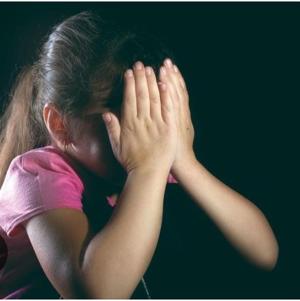 Populares lincham homem suspeito de abusar de menina de 5 anos no centro Conceição do Coité