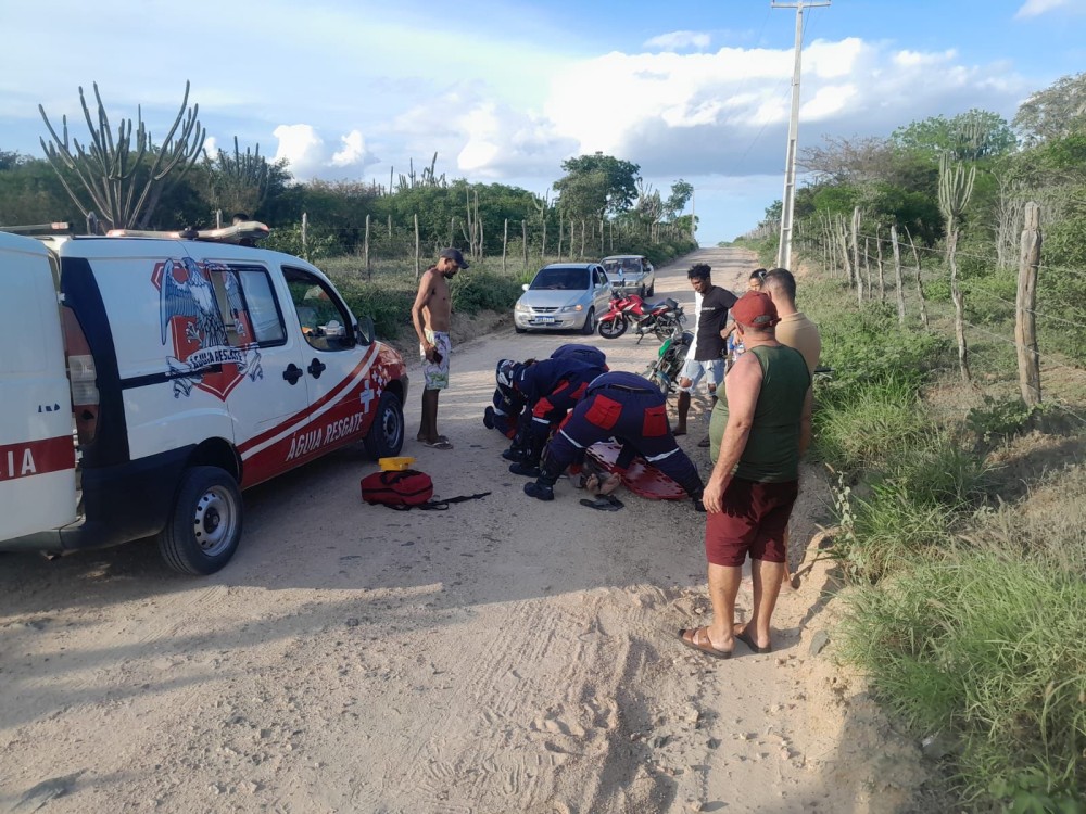 Homem sofre lacerações após acidente de moto na zona rural de Conceição do Coité