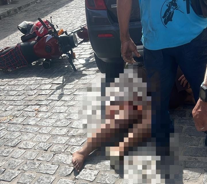 Jovem passa por cirurgia com enxerto após grave acidente em Conceição do Coité; ela segue internada em Feira de Santana sem previsão de alta