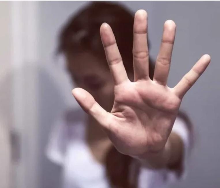 PM conduz suspeito após importunação e descumprimento de medida protetiva em Serrinha