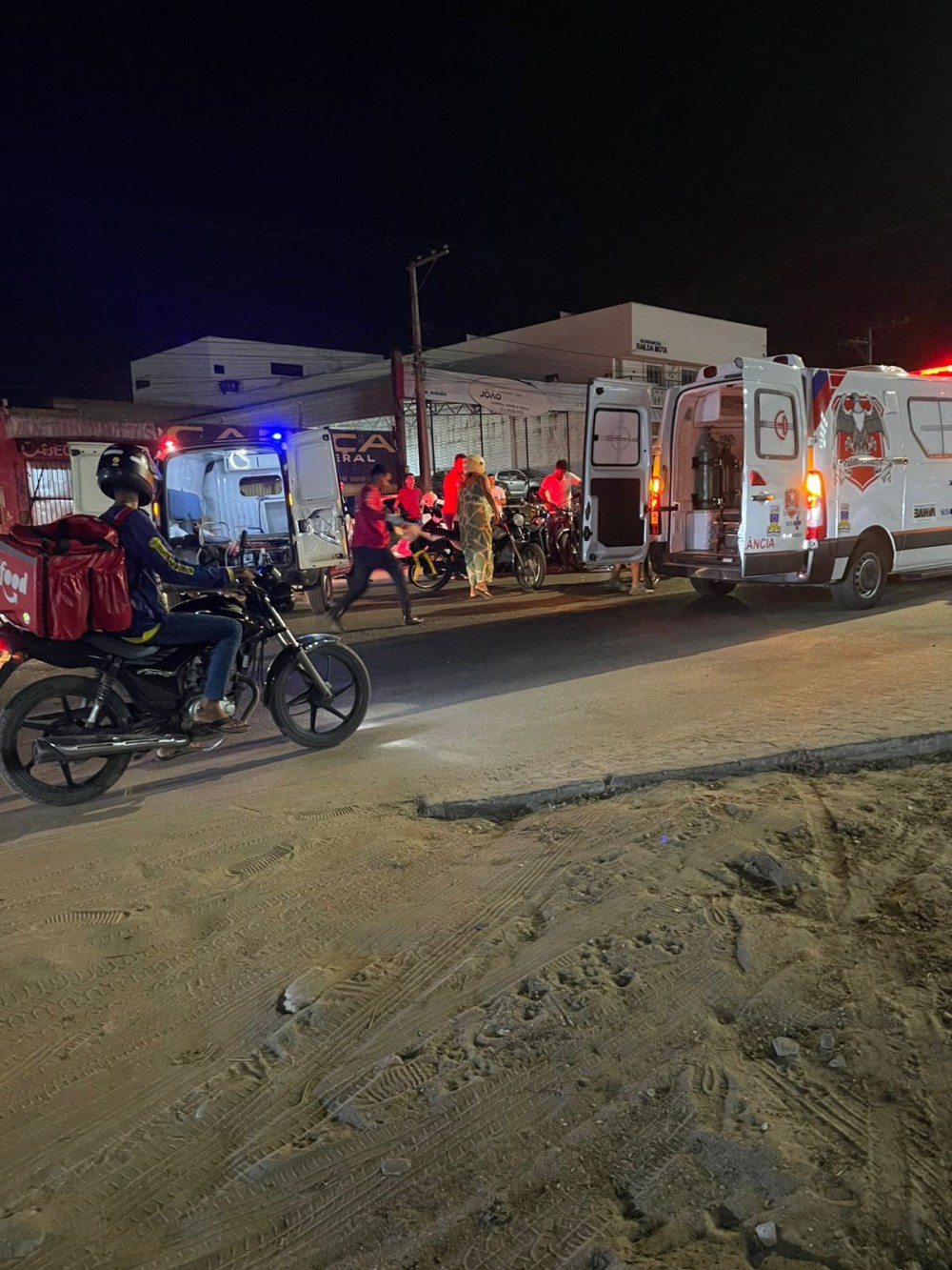 Dois homens ficam feridos após colisão entre duas motos em Conceição do Coité
