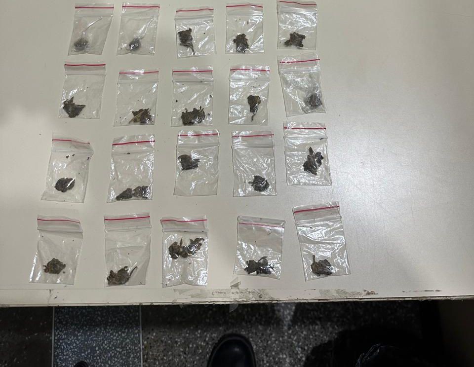 Policiais Militares da CETO prendem jovem e apreendem drogas na rua do Cruzeiro em Conceição do Coité
