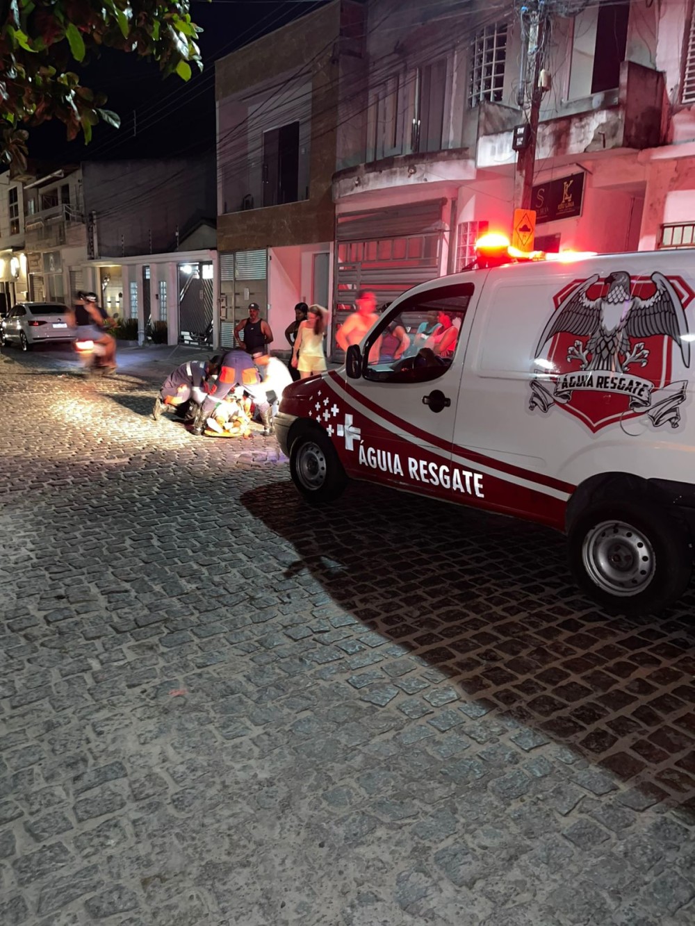 Homem sofre suspeita de fratura no maxilar e dentes após ser agredido por três suspeitos em Conceição do Coité
