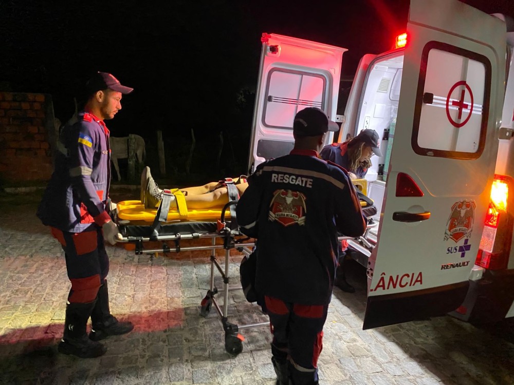 Adolescente de 15 anos fica ferida durante partida de futebol no distrito de Salgadália em Conceição do Coité