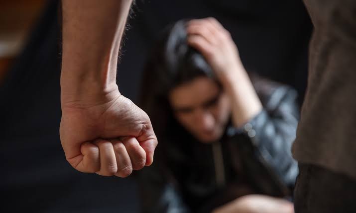 Jovem é agredida e companheiro acaba preso em flagrante no bairro da Jaqueira em Conceição do Coité