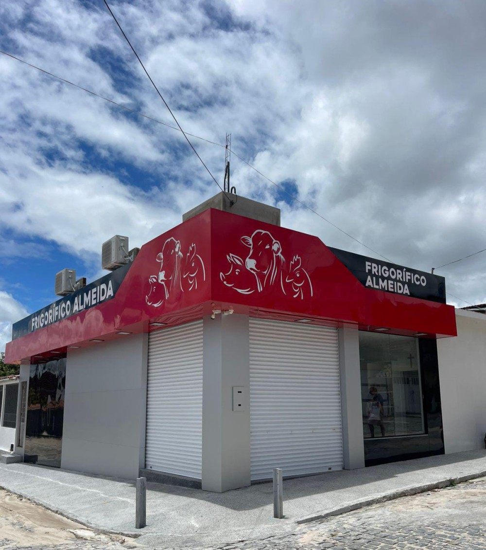 Frigorífico Almeida inaugura novo espaço nesta quarta (11) com frango a R$ 10,90/kg e suíno a R$ 14,90/kg. Saiba mais!