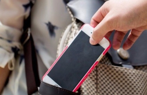 Funcionária tem celular furtado em posto de saúde de Conceição do Coité; suspeito entrou na sala de triagem