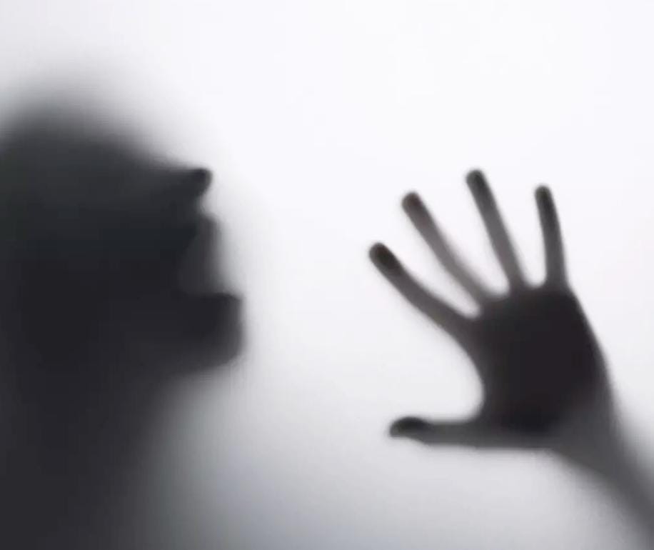 Polícia Civil prende condenado por estuprar menina de 13 anos em Serrinha; homem chegou a ameaçar a garota, dizendo que, 