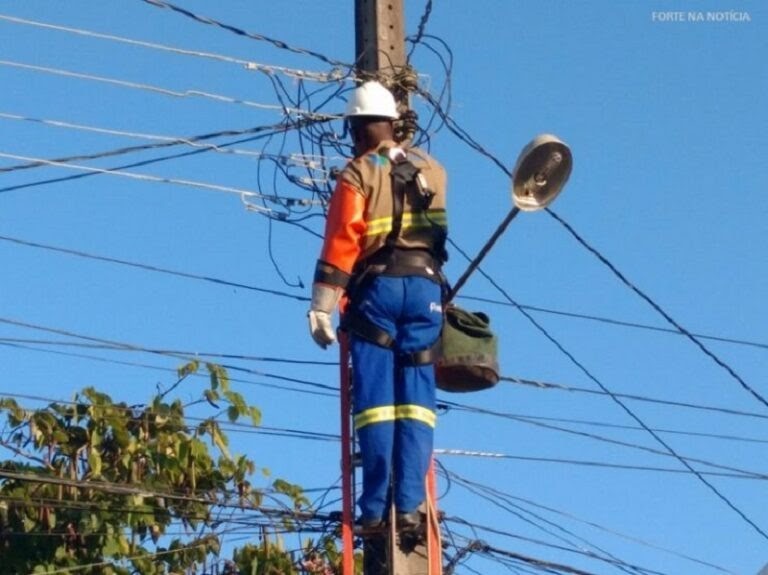 Coelba alerta para desligamento de energia programado em algumas regiões de Conceição do Coité nesta quarta; saiba quais.