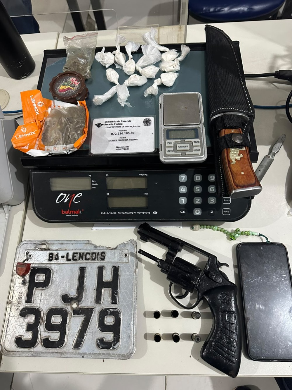 Foragido da Justiça por diversos homicídios morre após confronto com policiais em Serrinha