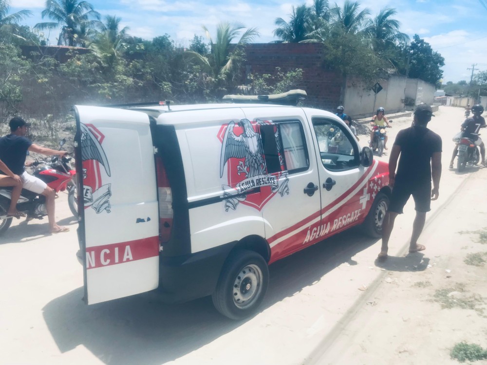 Jovem fica ferida ao passa mal e cair enquanto andava a cavalo na estrada da Pinda em Conceição do Coité