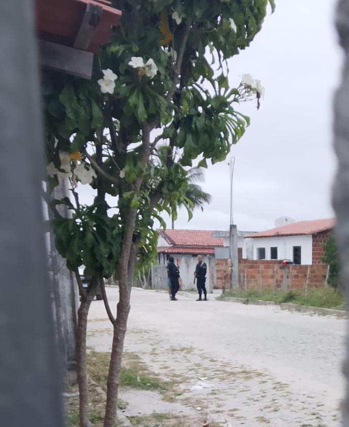 URGENTE: Suspeito apontado como líder de facção morre em confronto durante operação da Polícia Civil em Retirolândia