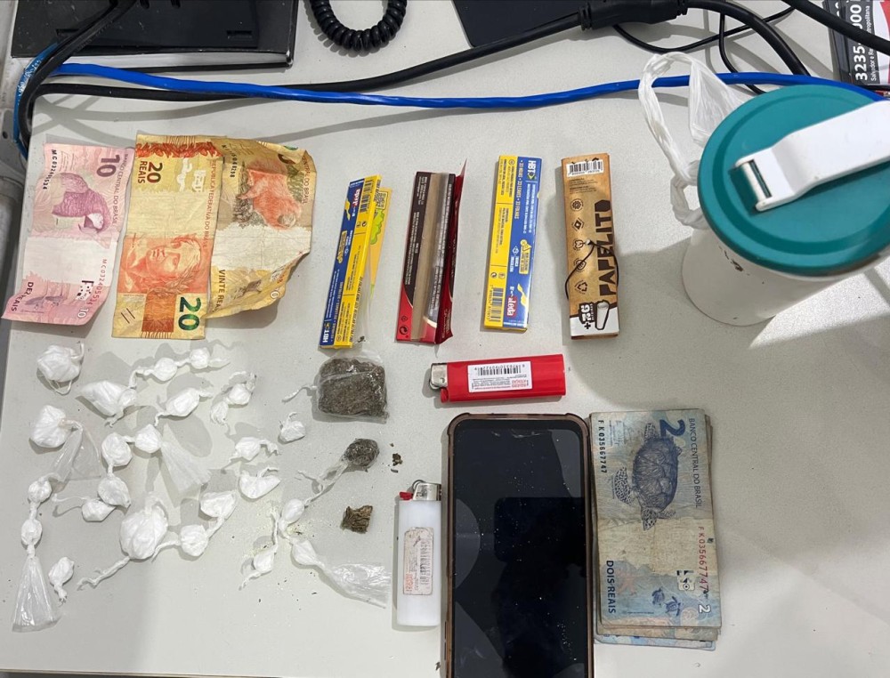 Perseguição policial termina com homem preso e drogas apreendidas na região do bairro Casas Populares em Conceição do Coité