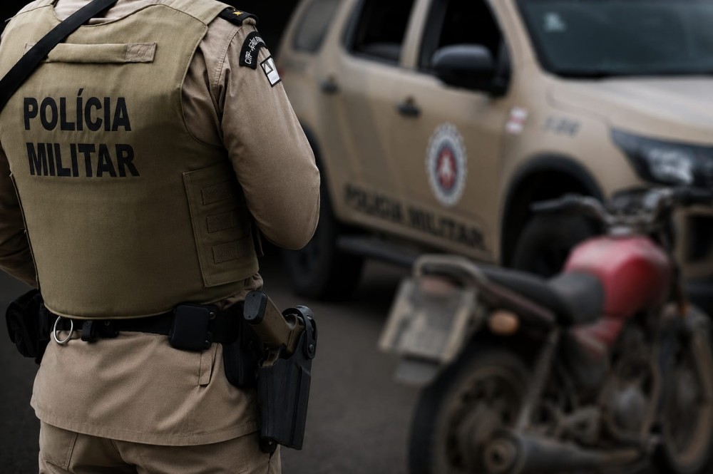 Adolescente é flagrado com motocicleta sem placa e com chassi adulterado em Araci