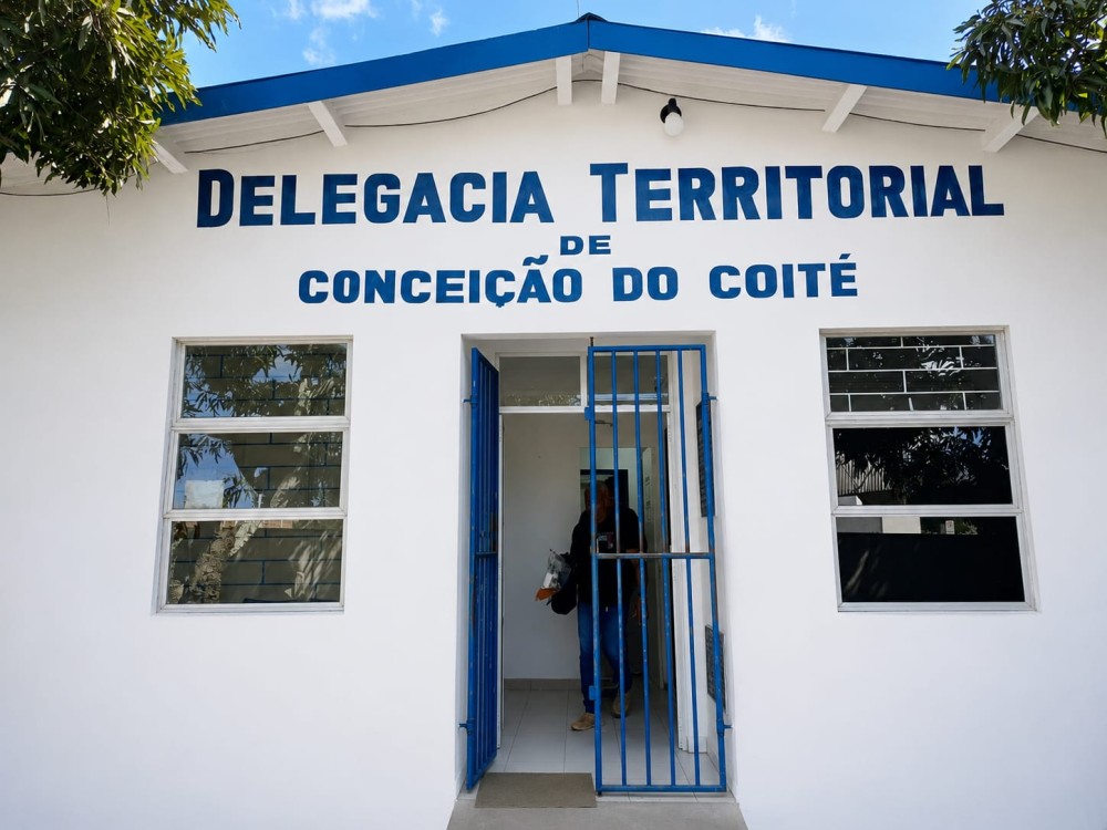 Mulher acusada de tráfico de drogas é presa em Conceição do Coité após descumprir medidas cautelares