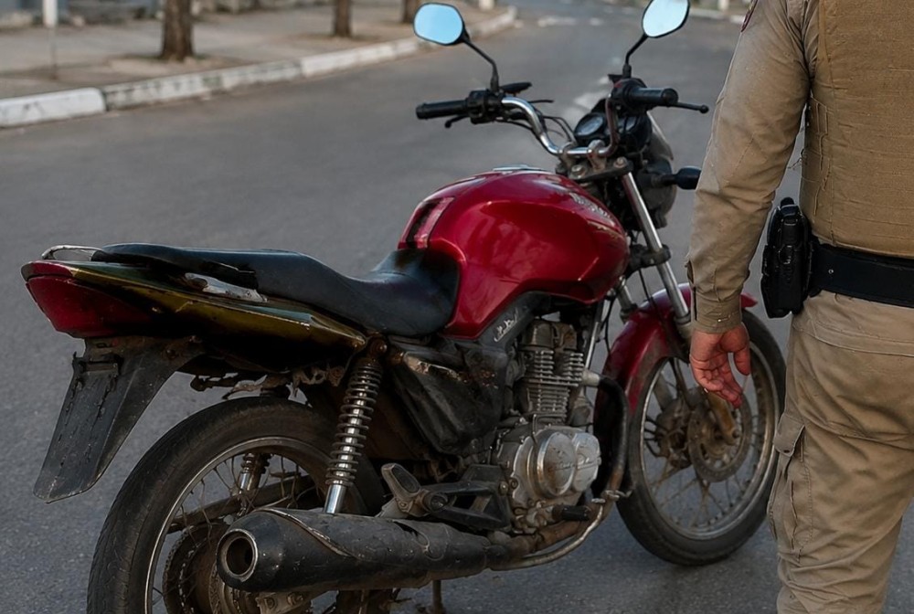 Condutores sem habilitação são flagrados e motocicletas com irregularidades são apreendidas pela PM em Conceição do Coité