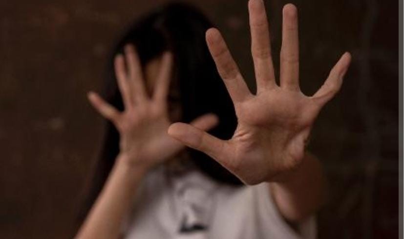 Serrinha: Homem é suspeito de se aproximar de criança de 9 anos em praça e tocar em suas partes íntimas; ele foi preso