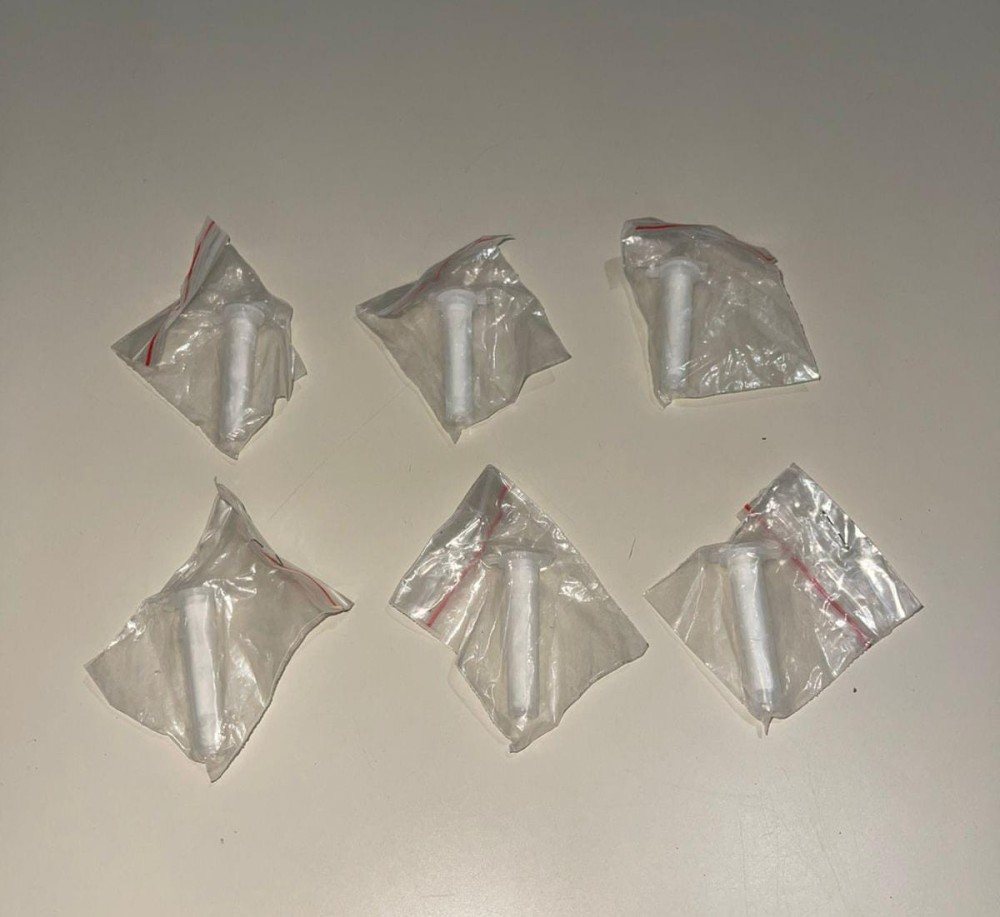Santaluz: adolescente de 15 anos é apreendido com seis pinos de cocaína após tentar fugir de abordagem da PM