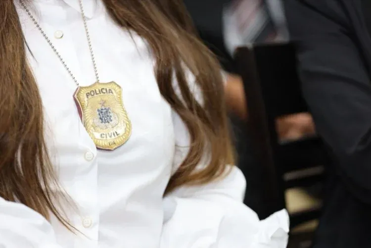 Polícia apreende dois adolescentes por estupro de menina de 12 anos em Queimadas; outros 10 são investigados