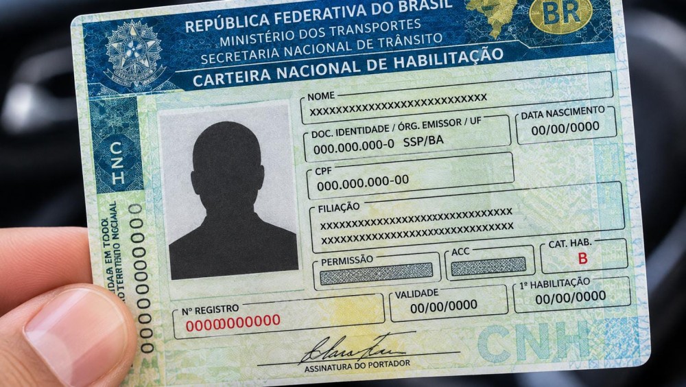 Motocicleta é apreendida após condutor ser flagrado em alta velocidade e sem CNH em Serrinha