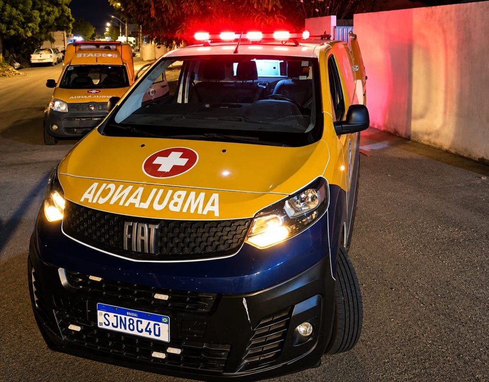 Mulher sofre queda de moto, tem crises convulsivas e queimaduras em uma das pernas na BA-120 (Riachão do Jacuípe X Coité)