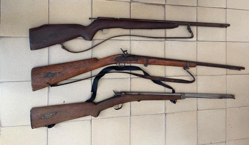 CETO é barril! PM apreende moto roubada e três armas após perseguição em Retirolândia