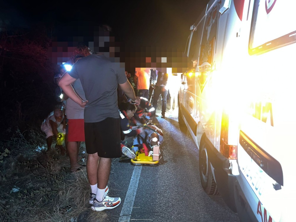Carro parado no meio da via provoca acidente e deixa casal ferido em Conceição do Coité