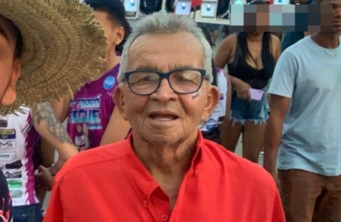 Corpo do ex-vereador Pedro Rico é sepultado Conceição do Coité
