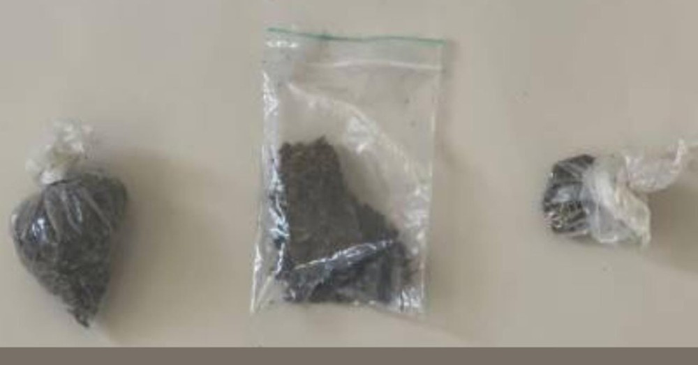 PM prende mulher com drogas no bairro Casas Populares em Conceição do Coité