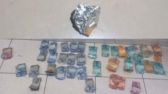 PM prende casal com crack e mais de R$ 15 mil em Serrinha