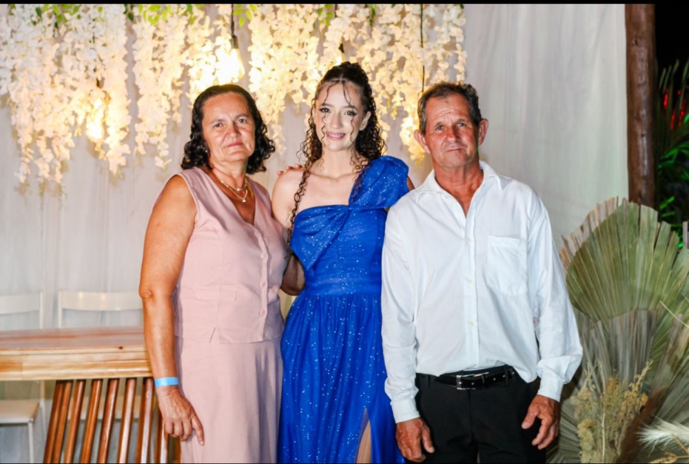 Coité: Filha de lavradores do distrito de São João, jovem tira nota 980 no Enem e revela segredo: 