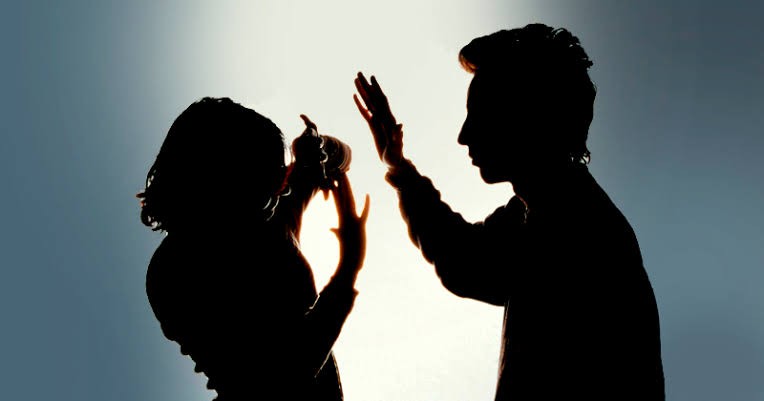 Coité: PM é acionada após homem agredir a própria filha e danificar residência da ex-companheira no bairro Cidade Jardim; vítima alega que ele não aceita a separação
