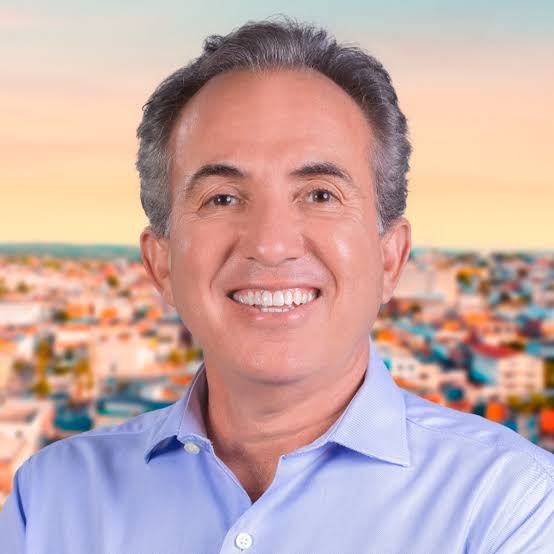 Coité: Prefeito responde indicação do vereador Léo do Sindicato em construir banheiros na Praça da Quadra. Saiba o que o gestor disse!