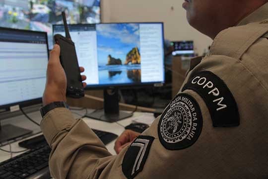 Homem de 64 anos foragido por estupro é preso em Serrinha após reconhecimento facial