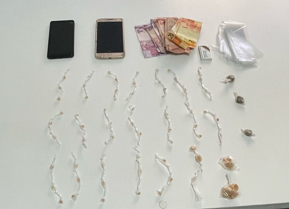 Dois homens são presos por tráfico de drogas em Queimadas; eles seriam os suspeitos dos assassinatos ocorridos nos últimos dias