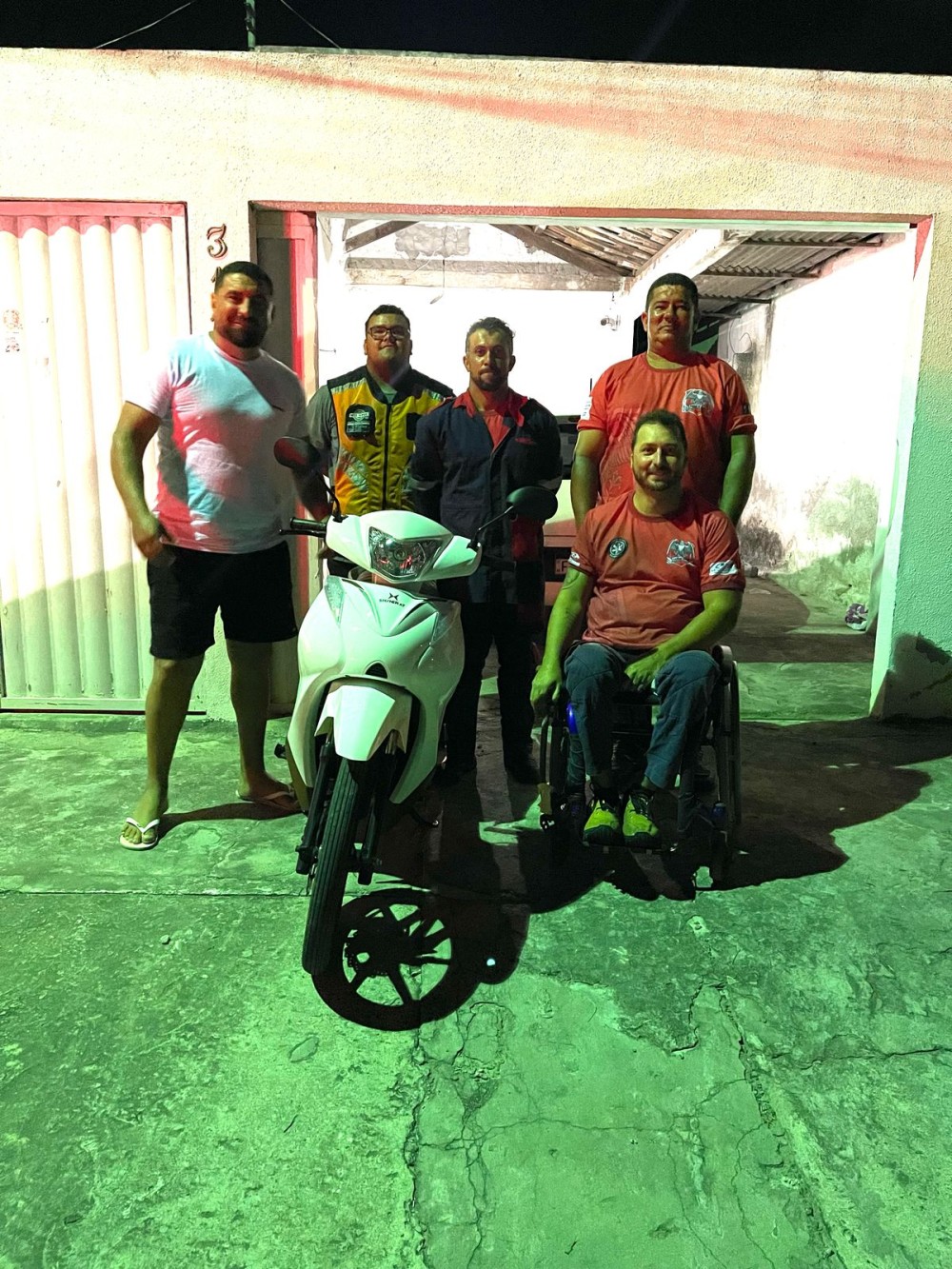 Coité: Niro Premiações realiza rifa e equipe Águia Resgate acaba ganhando motocicleta: 