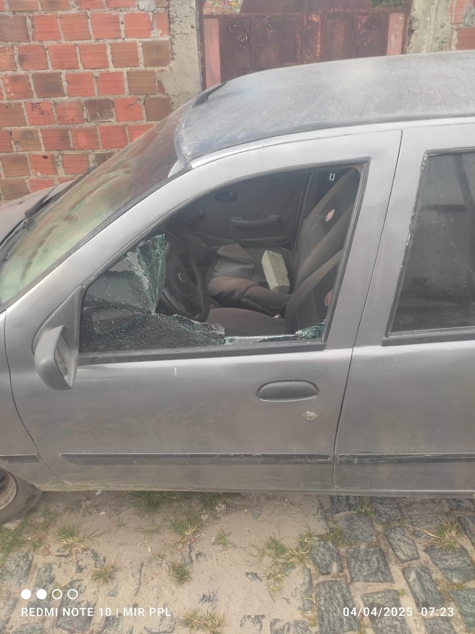 GCM conduz homem à delegacia após destruir carro do atual da ex-esposa em Conceição do Coité; ele não aceita fim do relacionamento e separação dos bens