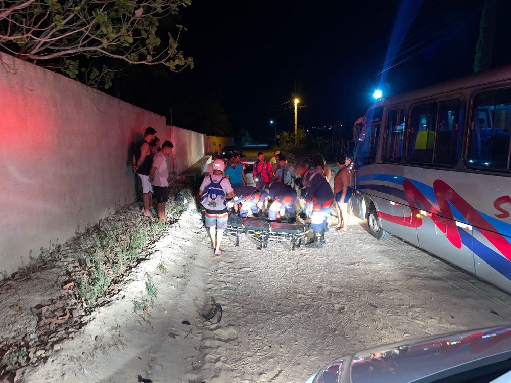 Motociclista morre após colidir em cavalo em Conceição do Coité