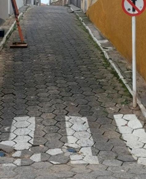 Coité: vizinha invade casa e ameaça colocar fogo por disputa de acesso a beco público