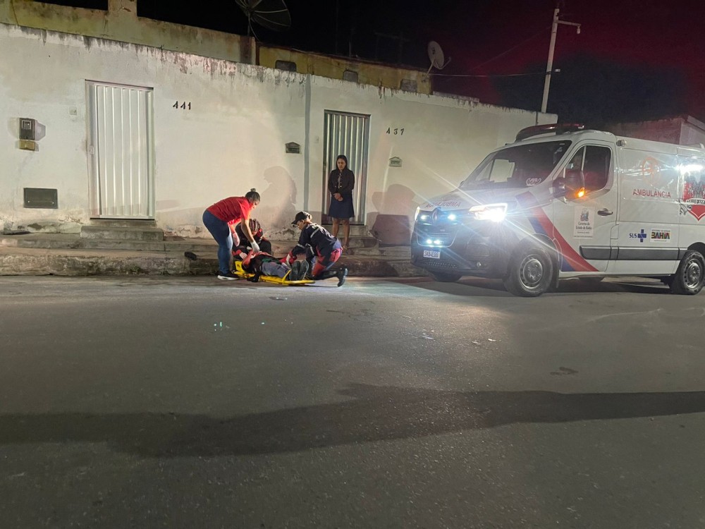 Homem é atropelado por moto em Conceição do Coité; condutor também ficou ferido