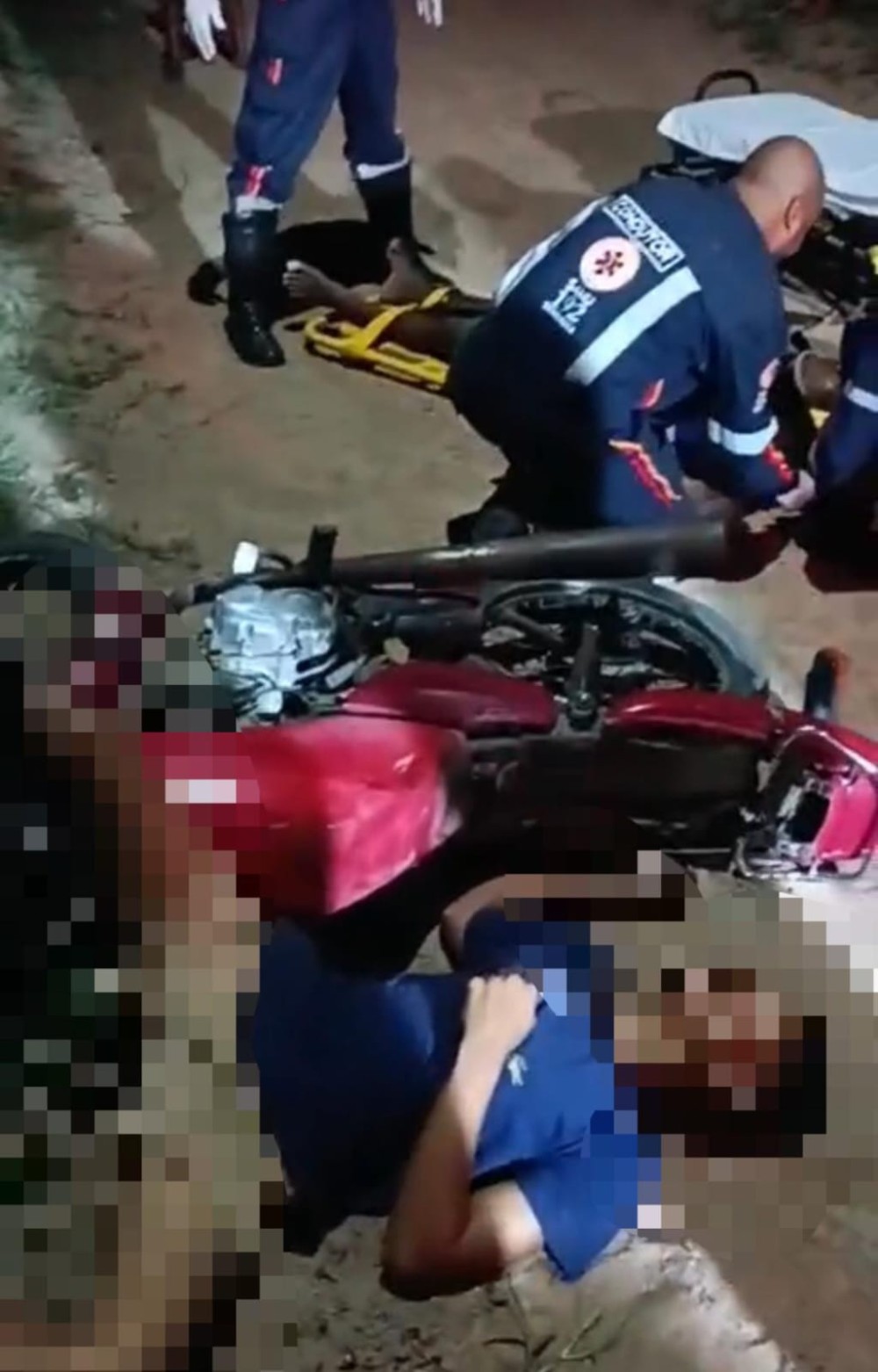 Serrinha: Motociclista morre e passageiro fica ferido ao perder o controle da direção e atingir poste de energia