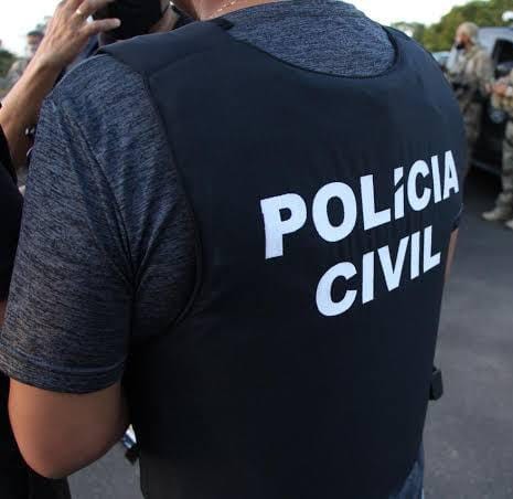 Ousadia! Homem é preso em flagrante comercializando drogas a poucos metros da delegacia de Conceição do Coité