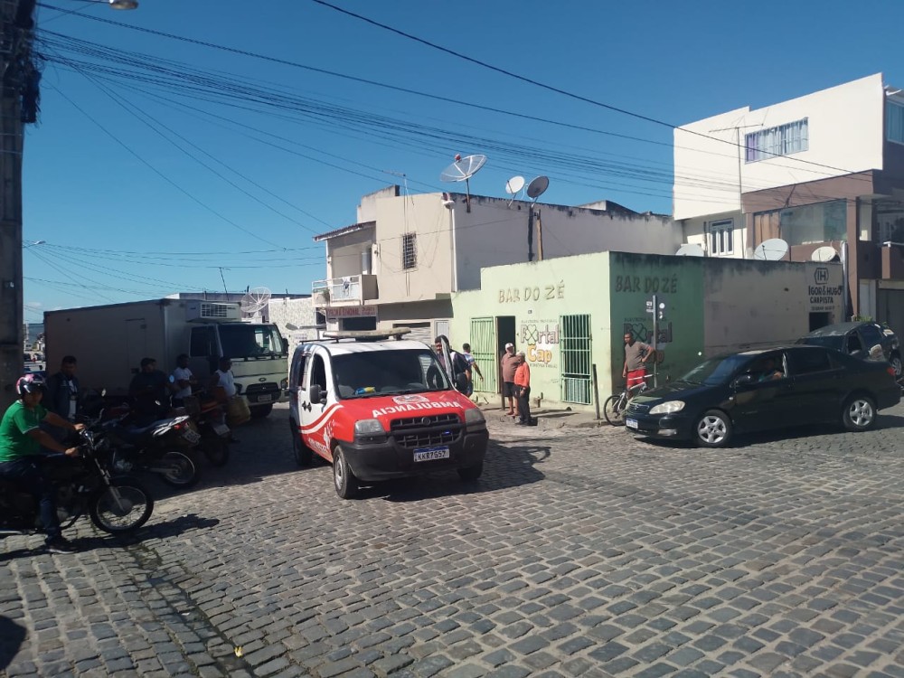 Acidente entre motos deixa dois feridos em Conceição do Coité; um dos condutores fugiu