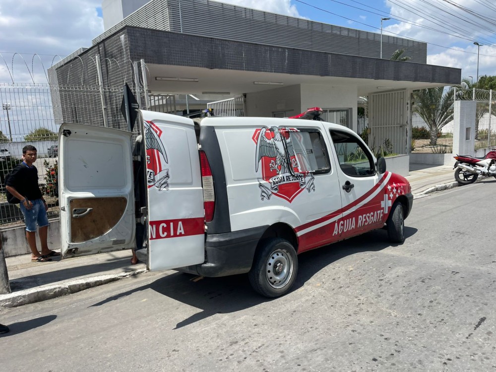 Coité: Colisão entre motos deixa homem ferido; menor pilotava um dos veículos